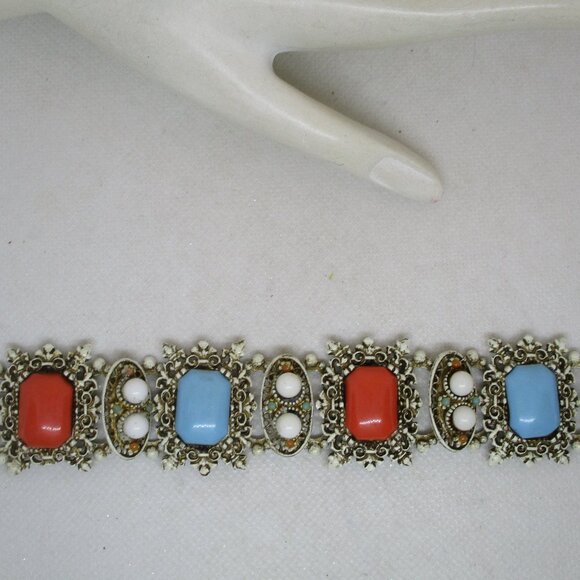 Vintage 1950s Enamel Celluloid Cabochon Section Bracelet Antiqued White Enamel - Picture 7 of 12